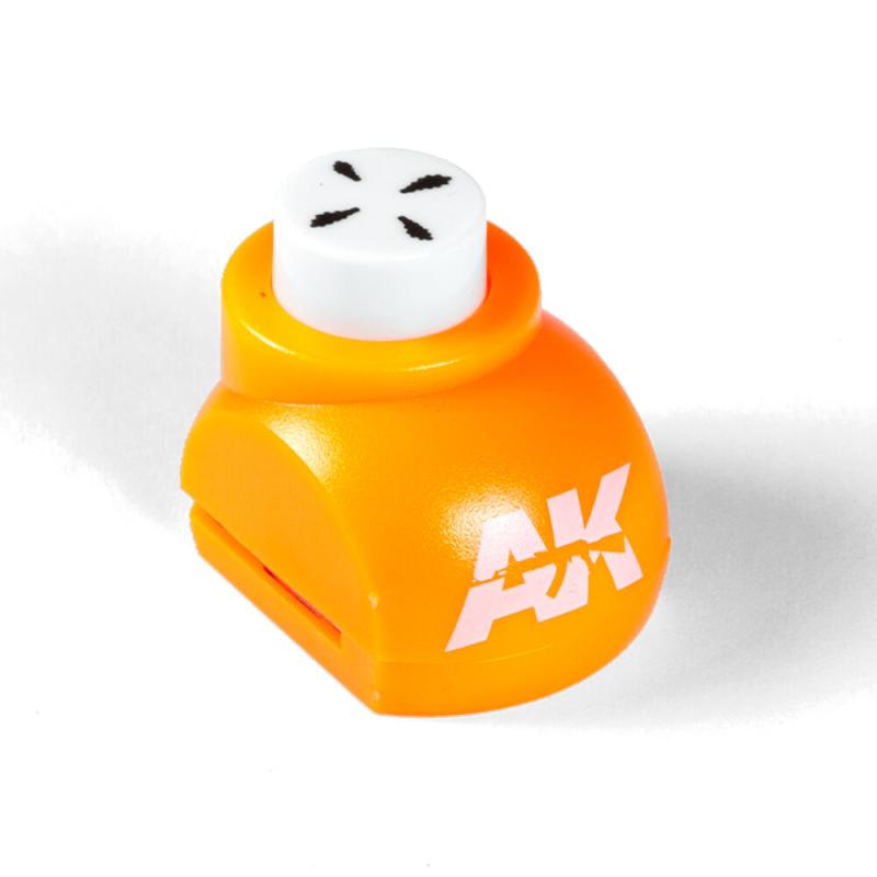 8435568312142 - Leaves punch oak (135   132   54mm)