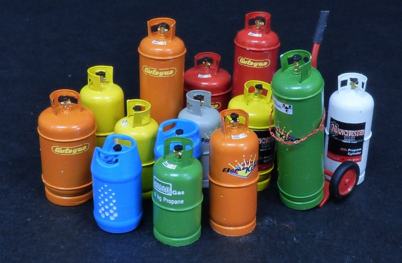 8595241605203 - Gas bottles-big