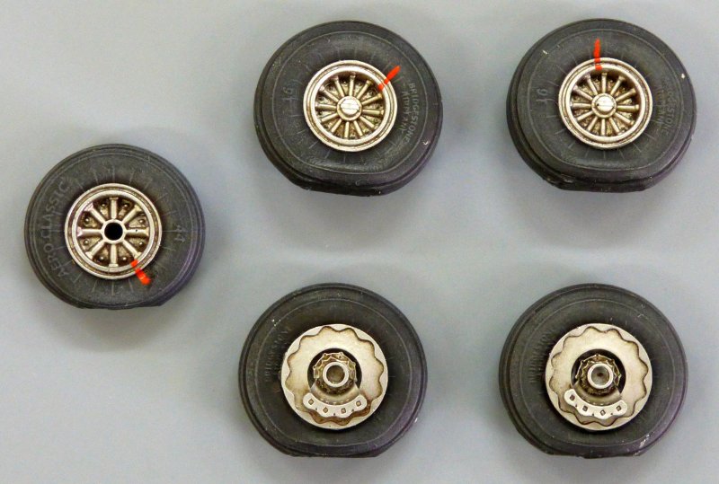 8595241670300 - Wheels for DC-6 C-118