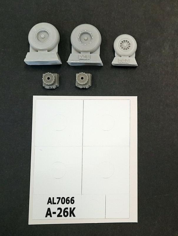 8595241670669 - A-26K Invader - Wheels