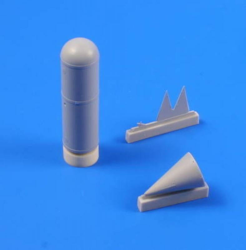 8595593121154 - CMK 129-4300 - WWII Luftwaffe 900L Drop Tank (2pc) in 148 8595593121154 - CMK 129-4300 - WWII Luftwaffe 900L Drop Tank (2pc) in 148
