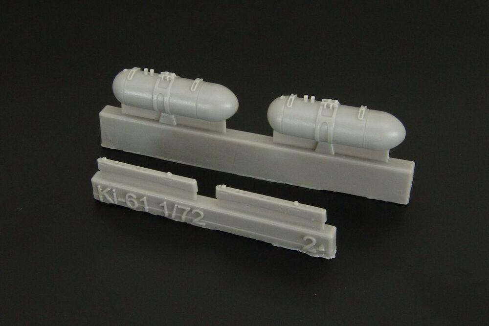 8595683903349 - Ki-61 Id Hien Wing Racks & Drop Tanks