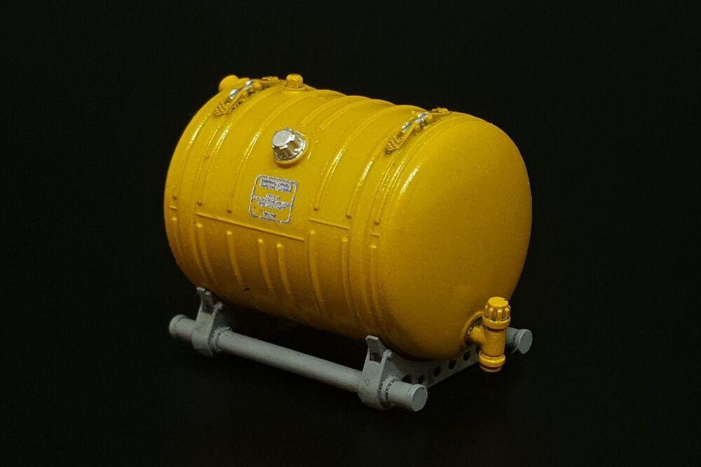 8595683908818 - Mi-24D internal additional fuel tank