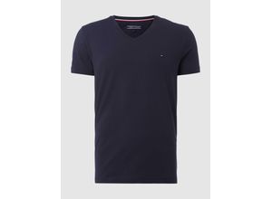 8719254696502 - Slim Fit T-Shirt mit V-Ausschnitt